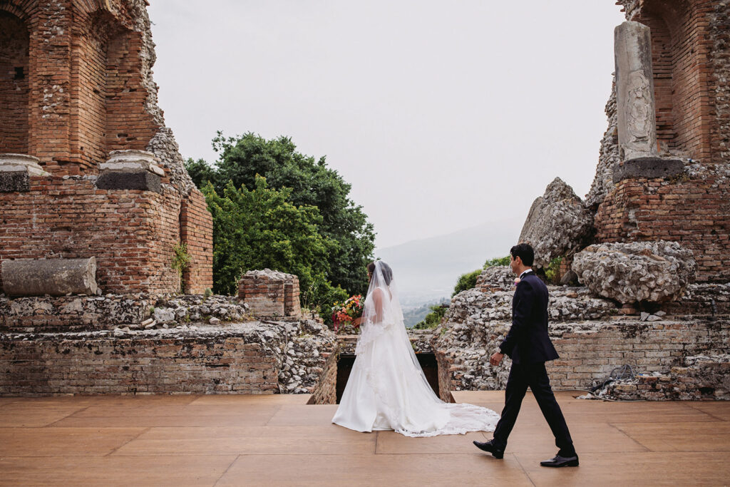 couple getting married at the greek theater in Taormina