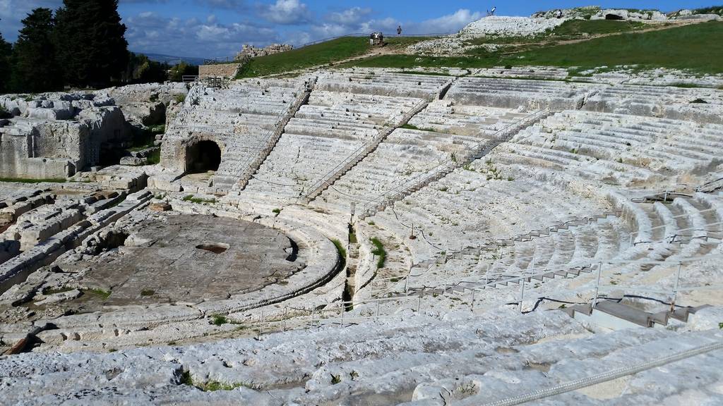 Private tour of the Neapolis in Siracusa